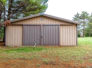 6152 Old State Rd, North Branch, MI 48461