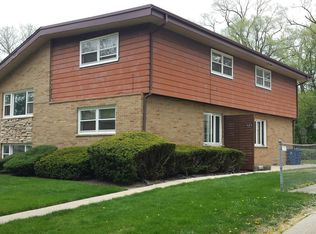 605 Ryan Ln APT 2W, West Dundee, IL 60118