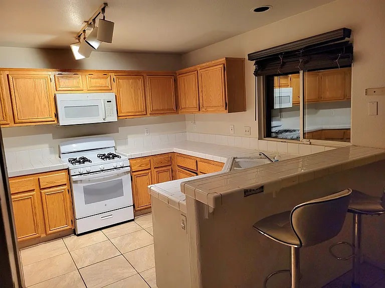 15083 Roan Cir — Photo 10