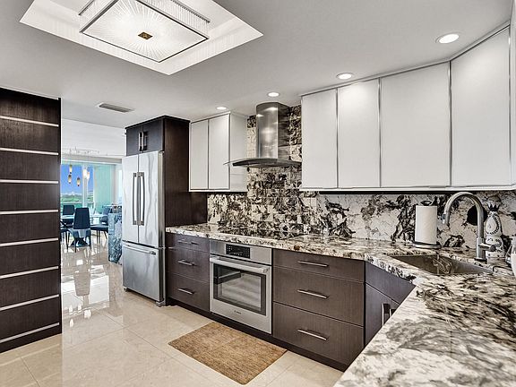 5th image of 2100 S Ocean Lane #705