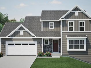 1725 Cardinal Ct, Mukwonago, WI 53149