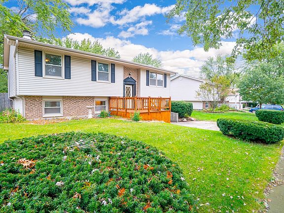 2nd image of 1605 Carlton Ct