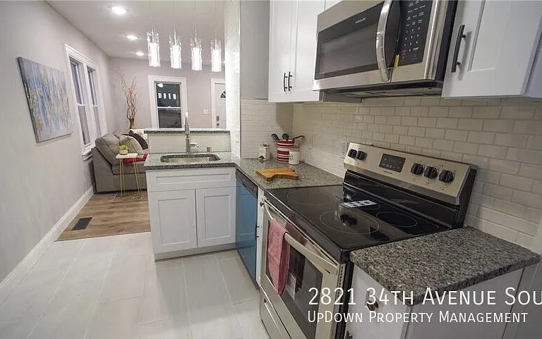 2821 34th Ave S — Photo 5