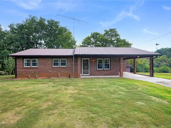 596 Pinhook Rd SE, Fairmount, GA 30139