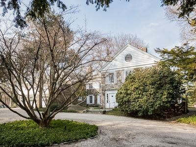 5 Searles Rd, Darien, CT, 06820