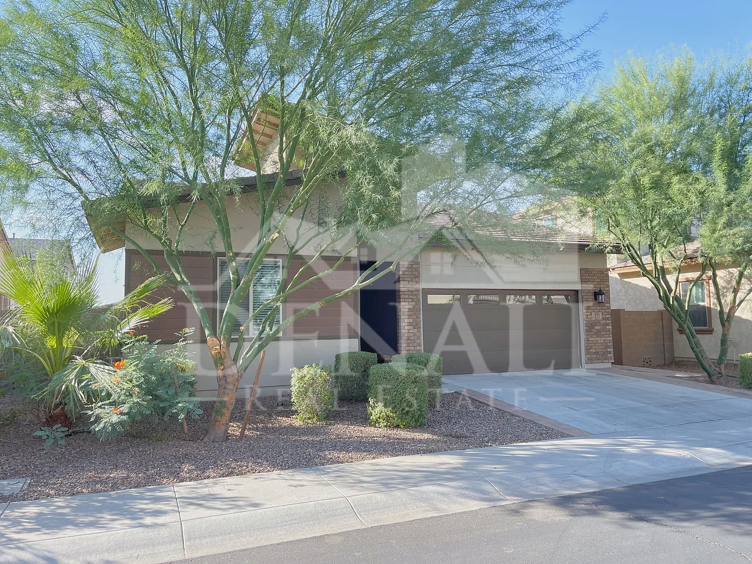 3 bed, 2.0 bath, 1712 sqft, $2,495 — Photo 2
