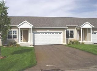 2536 Medinah Ln, Benton Harbor, MI 49022