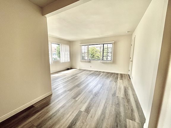 4th image of 3634 E 1st St #3634