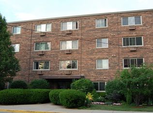 477 Graceland Ave APT 1E, Des Plaines, IL 60016