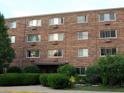 477 Graceland Ave APT 1E, Des Plaines, IL, 60016