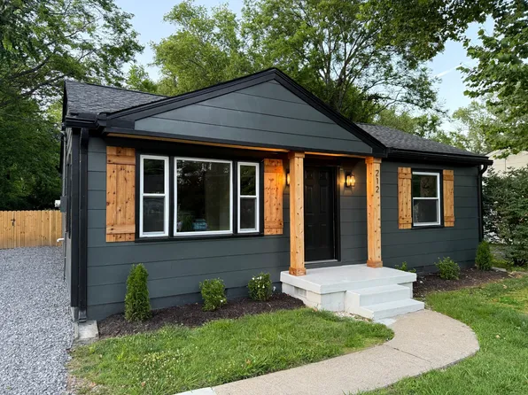212 Nokes Dr, Hendersonville, TN 37075