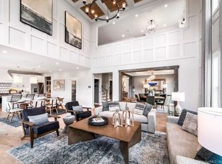 27 Enclave Dr #14, Trumbull, CT 06611