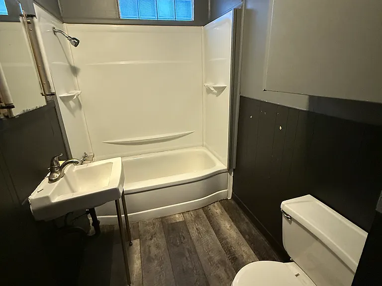 611 W Prospect St #2 — Photo 8