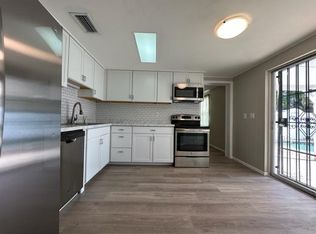 335 S Tuttle Ave, Sarasota, FL 34237