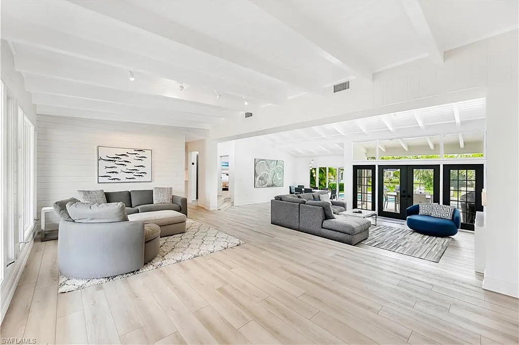 3 bed, 3.0 bath, 2754 sqft, $55,000 — Photo 3