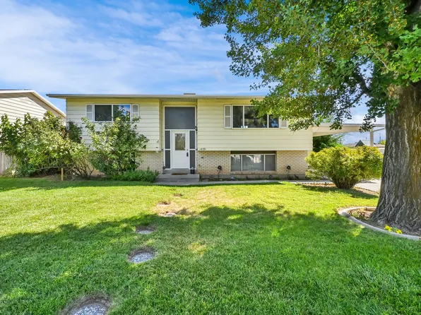 1439 W 2600 N, Clinton, UT 84015