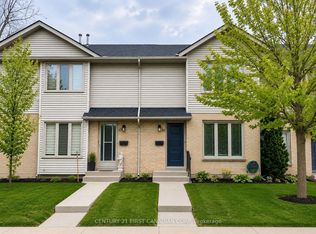 925 Lawson Rd #16, London, ON N6G4X3