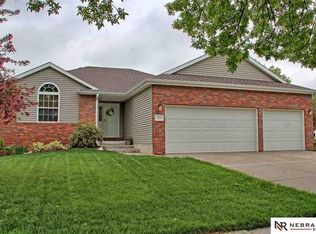 1625 Prairie Ln, Lincoln, NE 68521