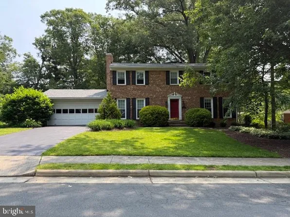 4151 Orchard Dr, Fairfax, VA 22032