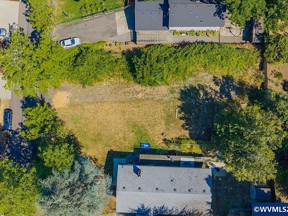 3rd image of 3200 Pheasant Ave SE