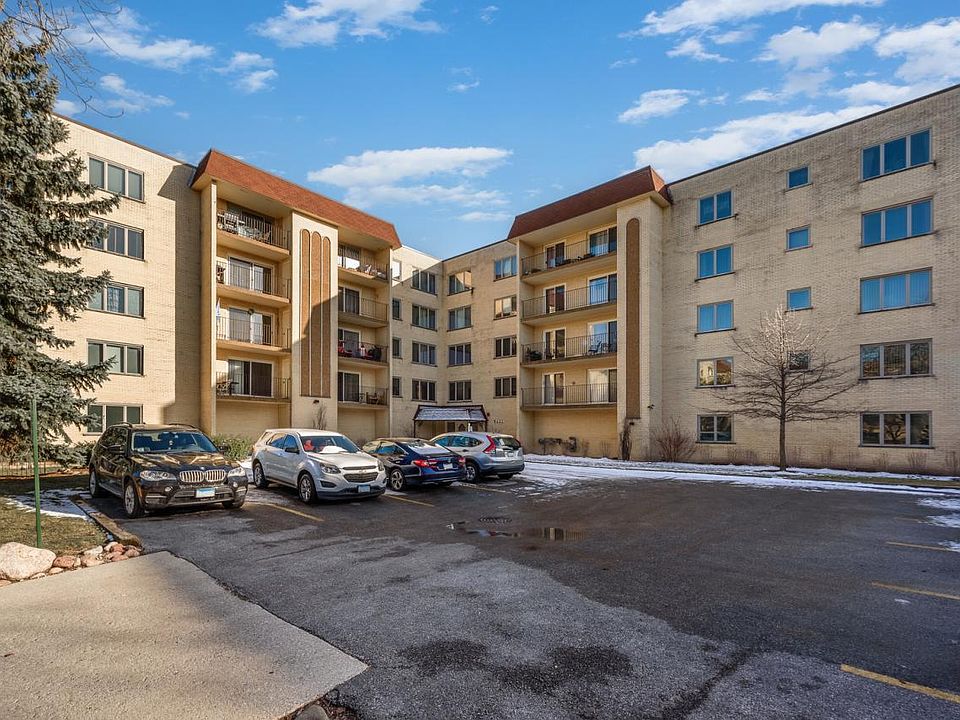 1st image of 6433 W Belle Plaine Ave