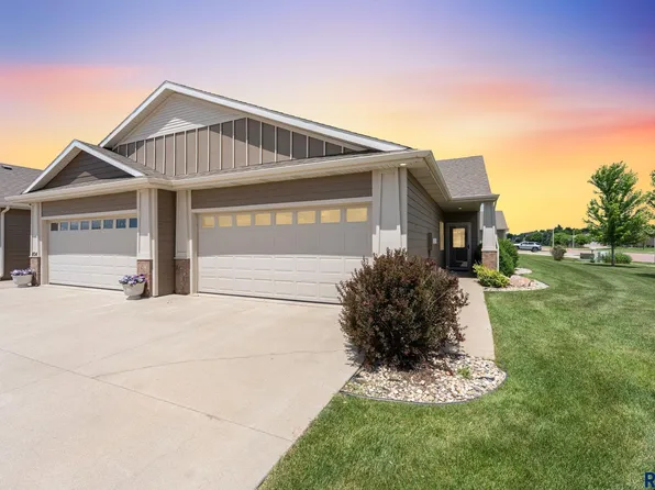 806 E El Dorado Ct, Sioux Falls, SD 57108