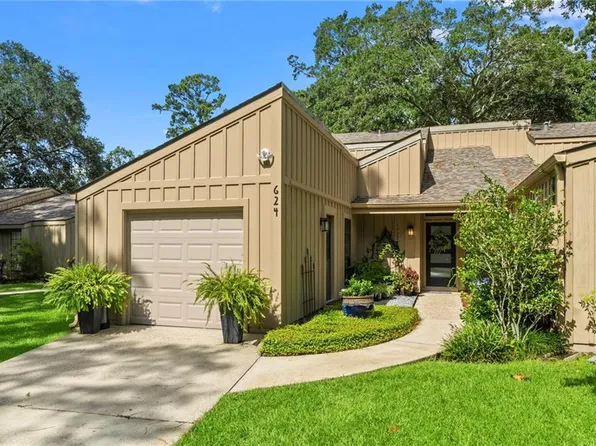 624 N Beau Chene Dr #85D, Mandeville, LA 70471
