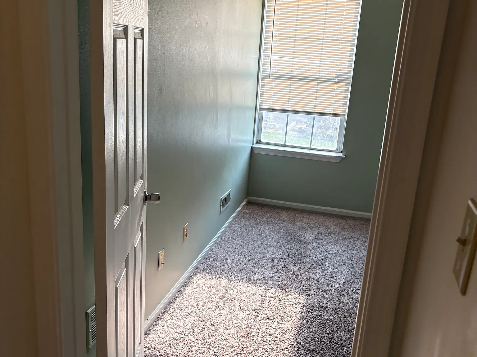 2 bed, $1,650 — Photo 4