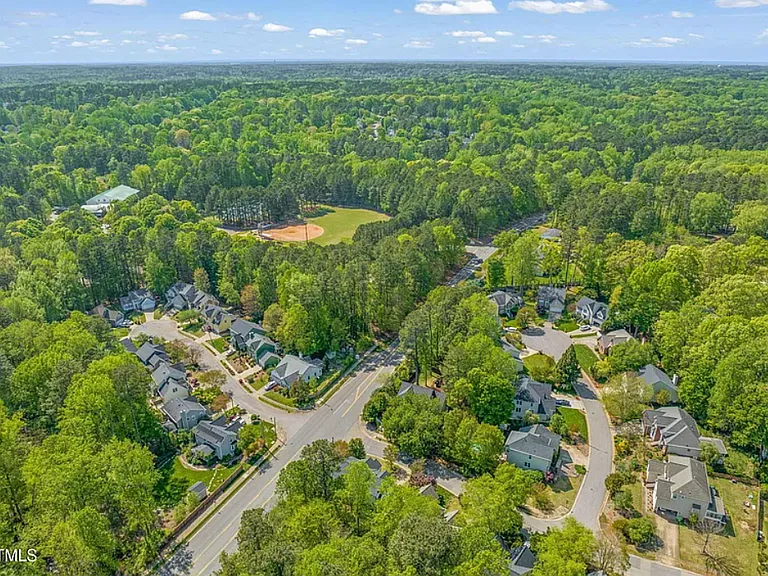 8100 Knebworth Ct — Photo 28