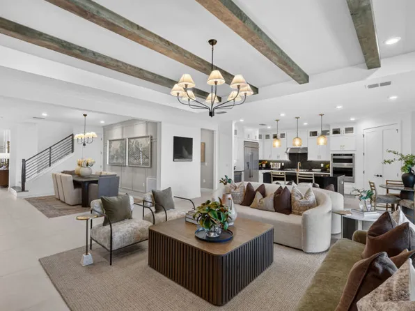 Merlot Grand Plan, Lakehaven Estates