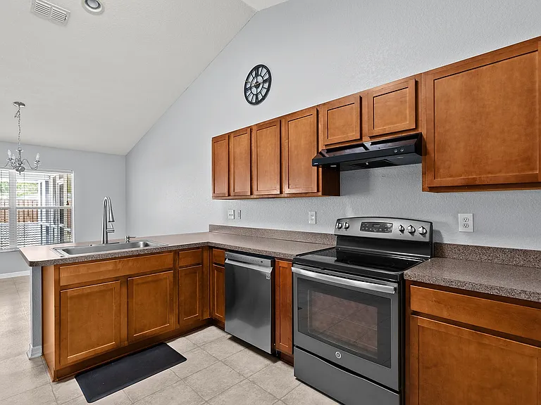11366 Riddle Dr — Photo 17