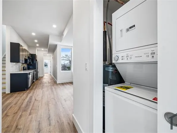 869 N 43rd St, Philadelphia, PA
