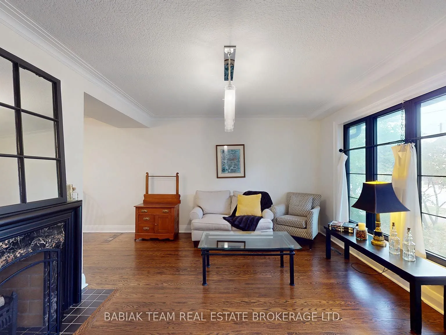 2 bed, $3,800 — Photo 3