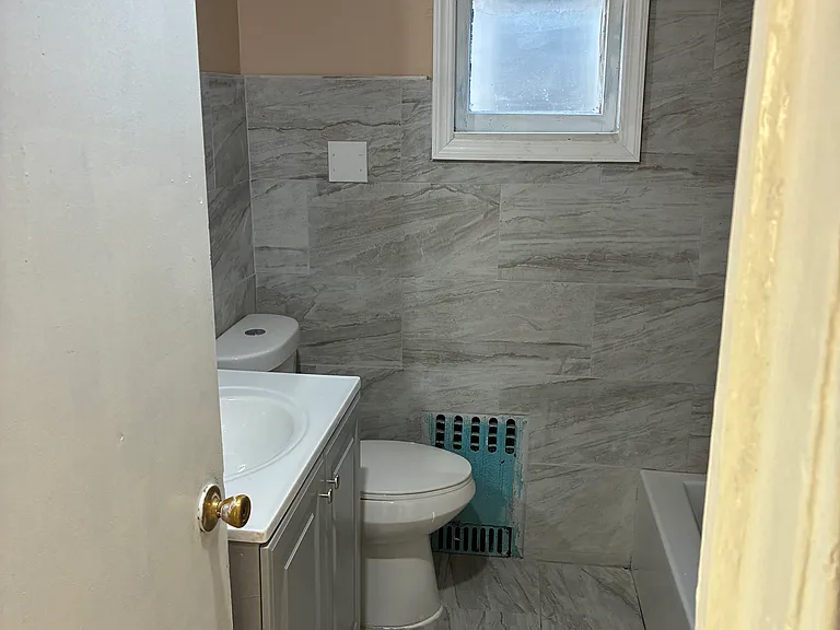 205 Winfield Ave #2 — Photo 7