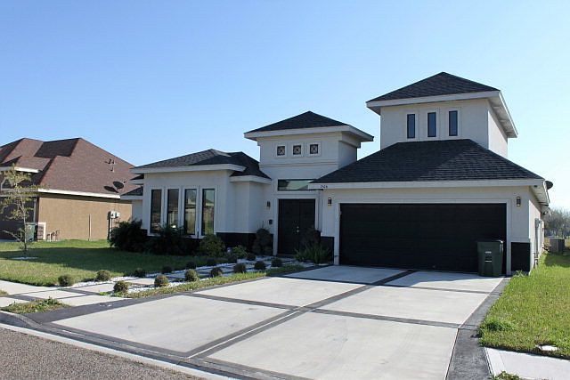 1st image of 1506 Las Brisas Dr