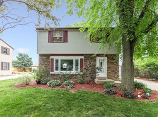 3307 Kennsington Square Rd, Sturtevant, WI 53177