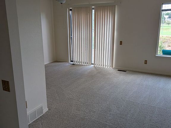 4th image of 3448 Atlantic Dr
