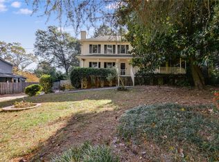 1298 Highpoint Rd, Snellville, GA 30078