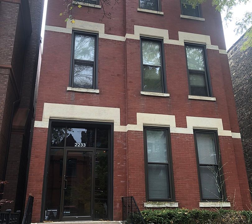 1st image of 2233 N Dayton St APT 3