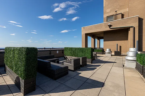 Sold by Compass | media 11