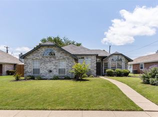 1210 Old Knoll Dr, Wylie, TX 75098