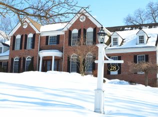 28 Greenwood Rd, Hopkinton, MA 01748