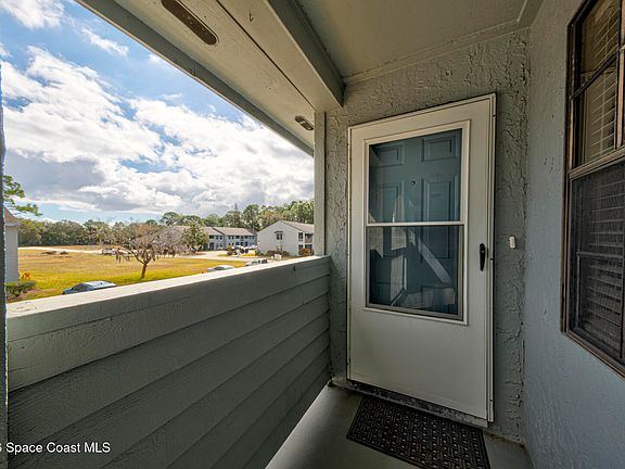 3rd image of 1715 Harrison St APT 235