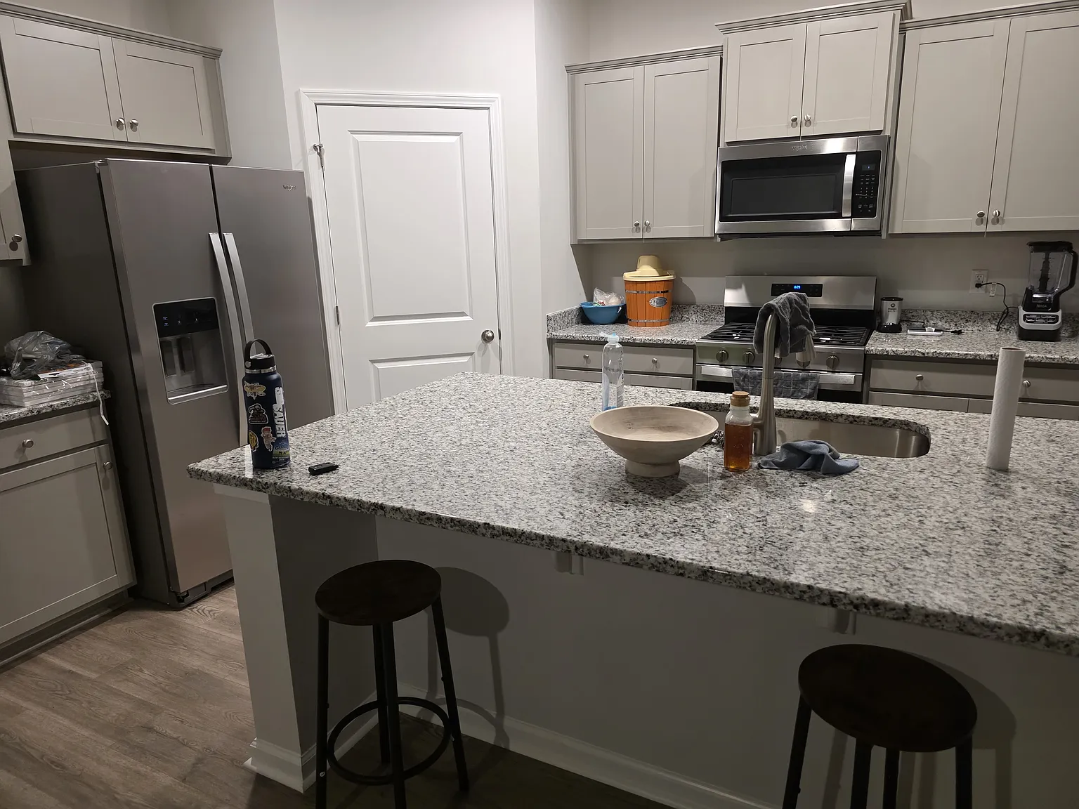 3 bed, 2.5 bath, 1749 sqft, $850 — Photo 2