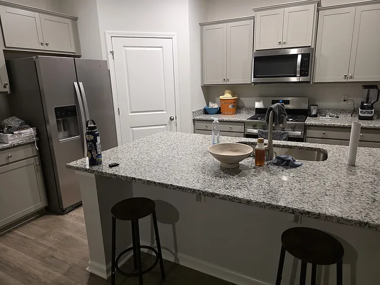 348 Dickerson Ln — Photo 2