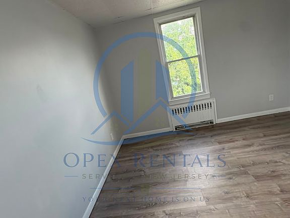 3rd image of 696 Worth Ave #2R
