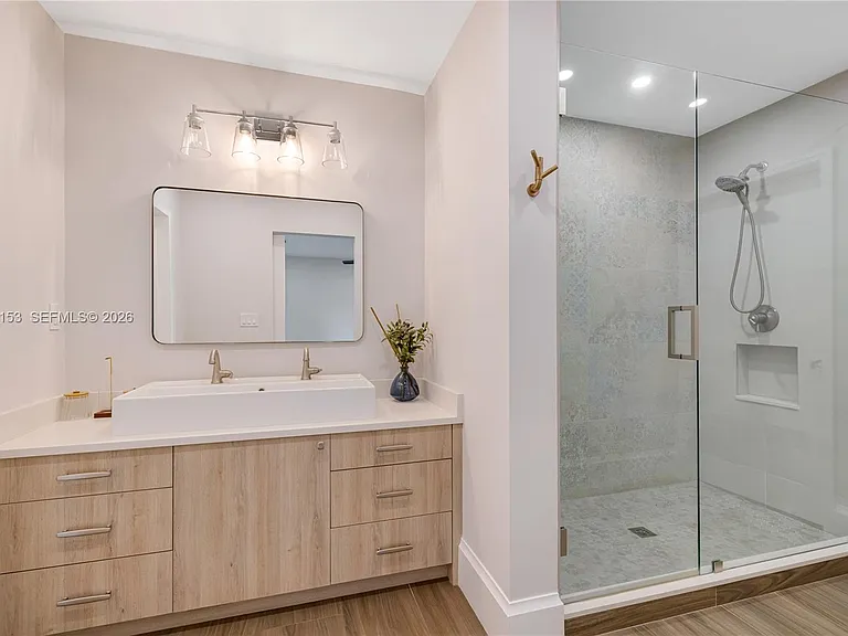 2309 Desota Dr — Photo 17