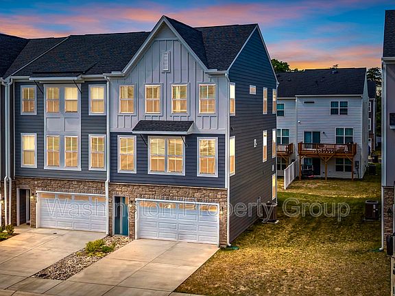 3rd image of 4013 Singerville Ct