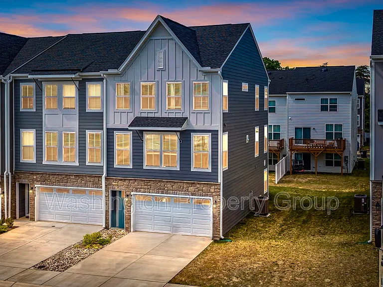 4013 Singerville Ct — Photo 3