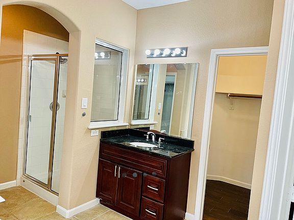 Master bathroom 